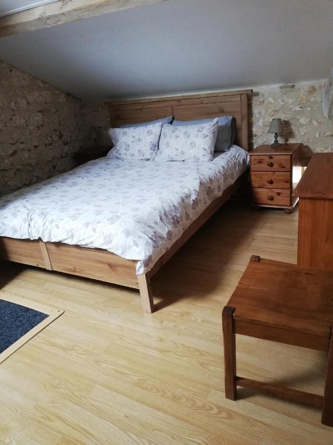 Apartment Le Buguet Saint-Antoine-Cumond Екстер'єр фото
